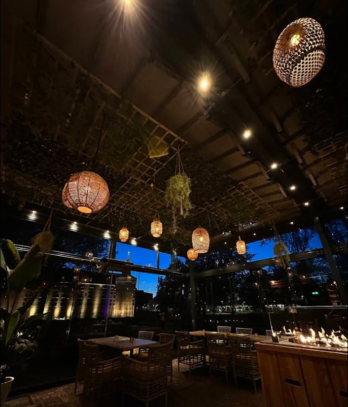 First Floor's interieur